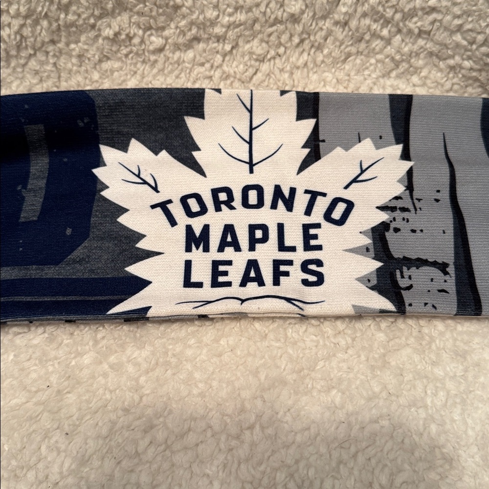 Toronto MapleLeafs NHL scarf - Picture 3 of 7